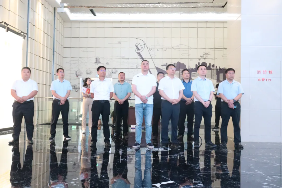 新郑市考察团莅临顺和国际智慧物流园参观考察