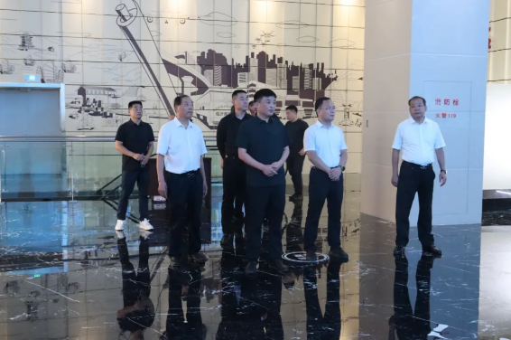 工牛电缆集团考察团莅临顺和国际智慧物流园