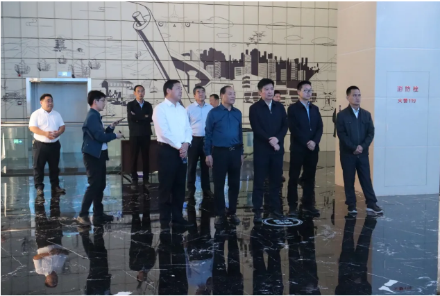 国家交通运输部公路局养护处一行莅临顺和国际智慧物流园