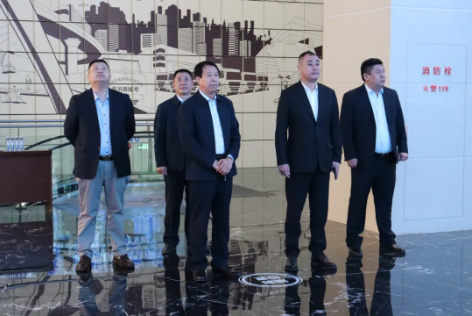 临商银行市中支行阚行长一行莅临顺和国际智慧物流园参观考察